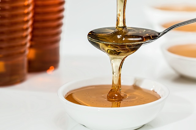 5 Items In The Kitchen That Can Do Wonders On Your Skin 3 Honey