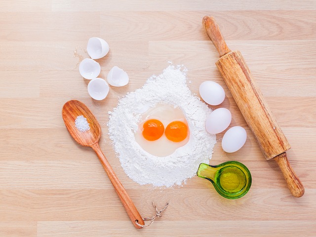 Frugal Living: 6 Tips To Live Frugally 6 Make your own food from scratch