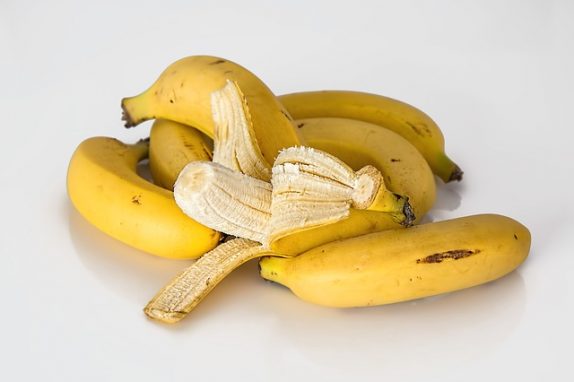 Moisturizing Banana Face Mask Recipe For Radiant Skin (and to cure other ailments)