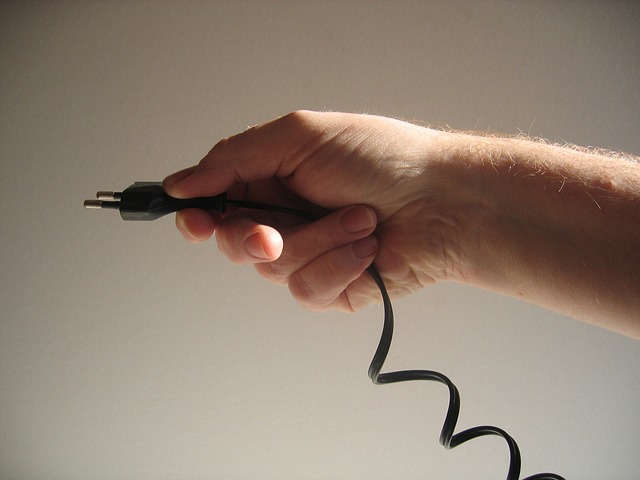 Frugal Living: 6 Tips To Live Frugally 4 Unplug electrical gadgets when not in use