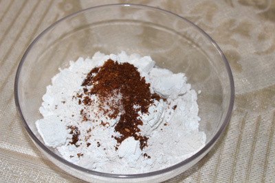 homemade-remineralizing-tooth-powder-5