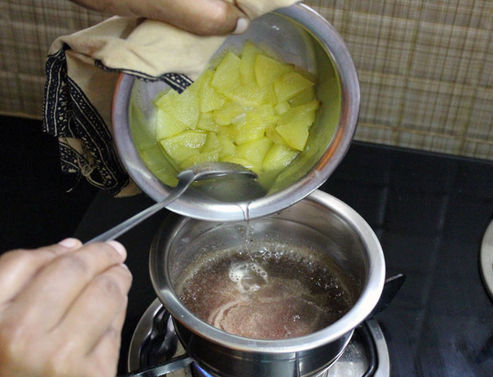 Apple Ragi Halwa Recipe 9