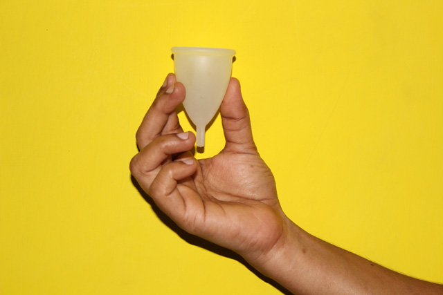 What is a menstrual cup and how to use one
