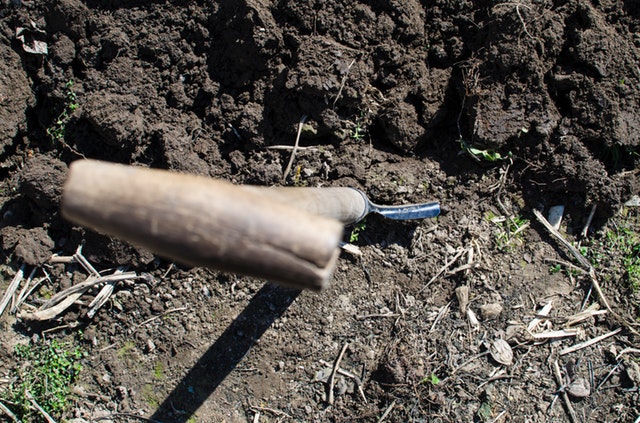 10 Working Ways to Improve Your Garden Soil 2 Loosen the soil