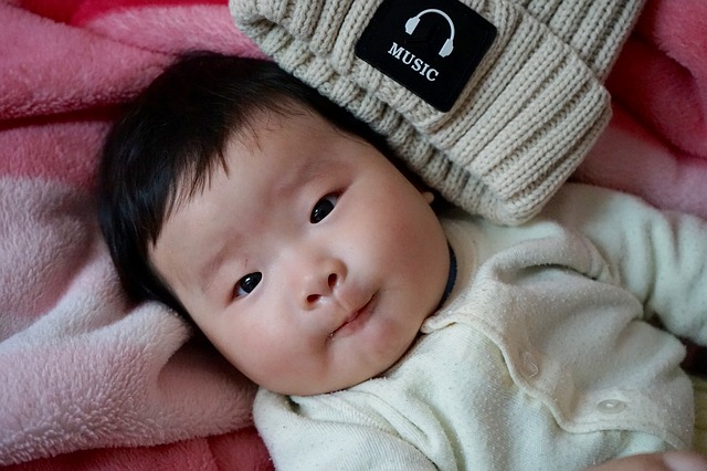 How to make your kids sleep well naturally? 5 Play soft, soothing music