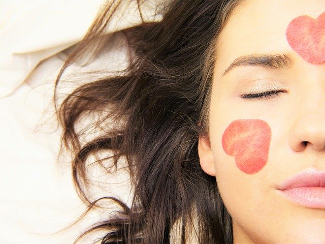 Makeup best practices to keep your skin healthy 4 Makeup best practices to keep your skin healthy 1