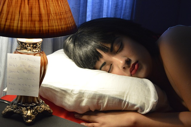 Makeup best practices to keep your skin healthy 2 Don’t go to bed with your makeup