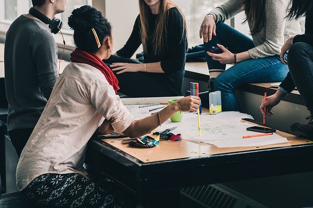 How to decrease screen time (what to do instead) and be healthy? 3 Focus on people