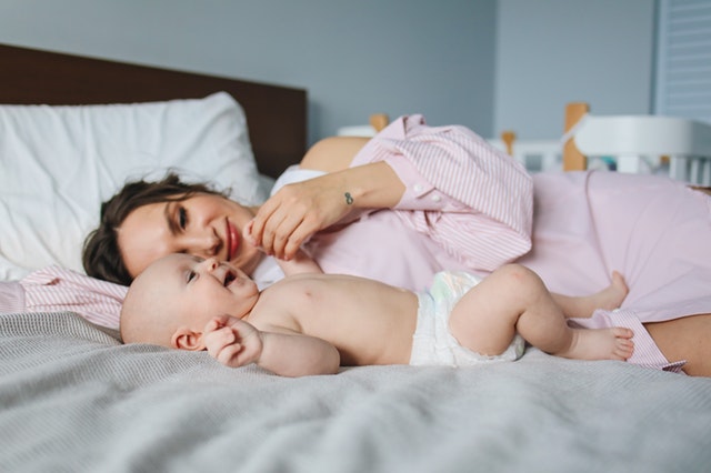 Natural ways to increase breast milk (tips for poorly lactating moms) 7 Make sure your baby is awake