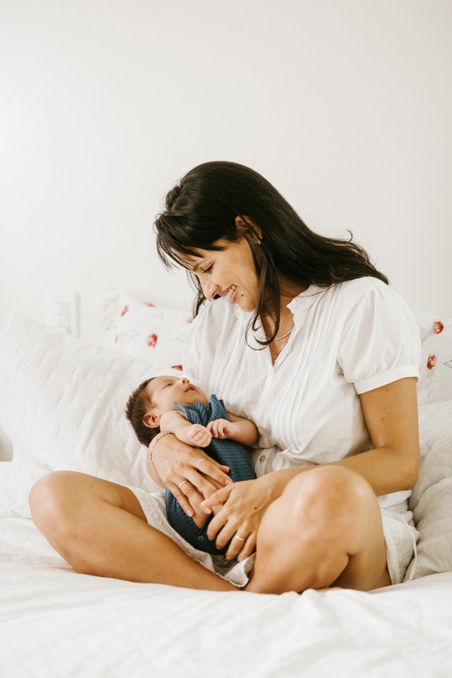 Natural ways to increase breast milk (tips for poorly lactating moms) 3 latching
