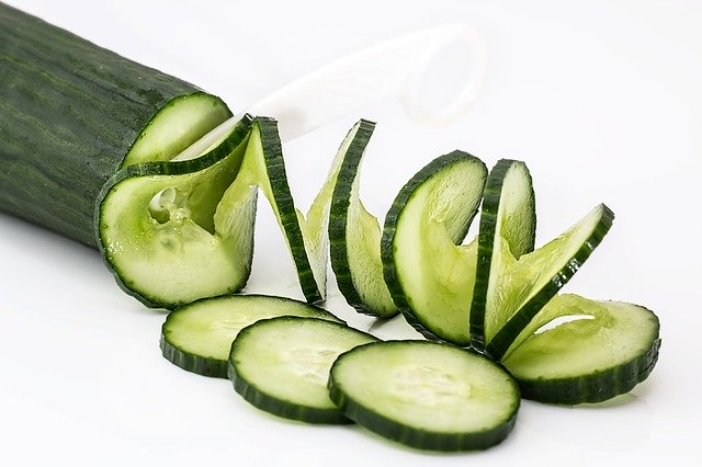 Foods to eat when you're dehydrated 3 Cucumbers